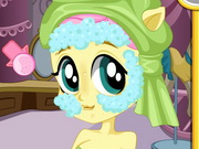 Equestria Girls Fluttershy Makeover
