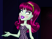 Monster High Scarah Screams